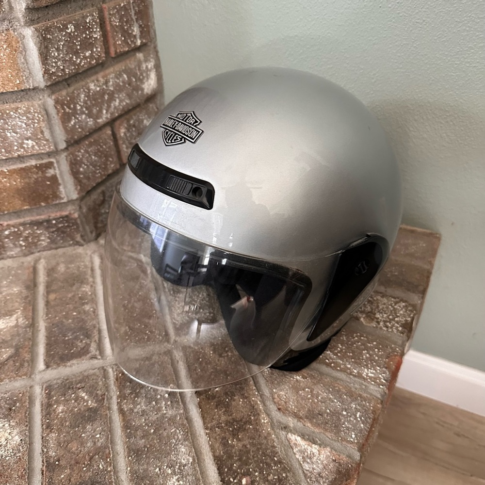 Harley-Davidson Silver Helmet with Clear Visor